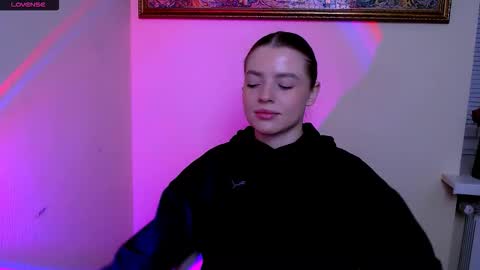 Olivia online show from 4, 2, 2026