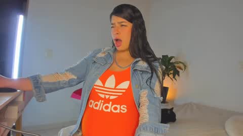 misspaulag online show from 5, 2, 2025