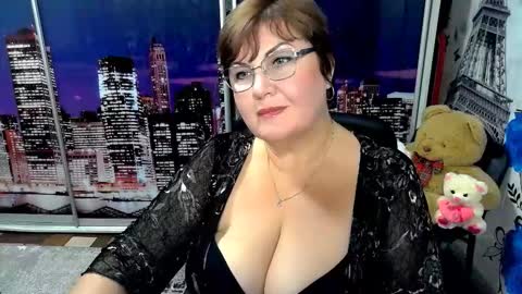 Snapshot of missritabella chatting on 1, 11, 2025 Rita online show from 1, 11, 2025