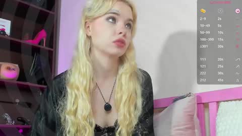 Misss Lola Angel online show from 9, 3, 2025