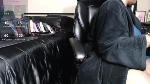 Snapshot of misstajaa chatting on 20, 10, 2025 MissTajaa online show from 20, 10, 2025