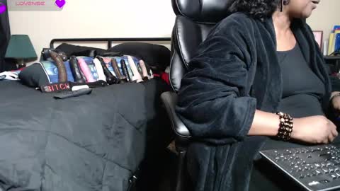 Snapshot of misstajaa chatting on 17, 11, 2025 MissTajaa online show from 17, 11, 2025