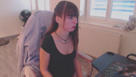 missthon online show from 21, 12, 2024