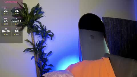 missvalery1 online show from 9, 1, 2025