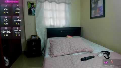 missvalery1 online show from 5, 3, 2025