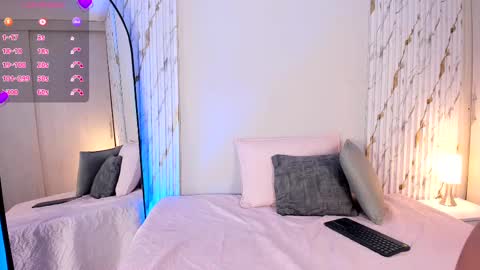 missvioleet online show from 16, 10, 2025