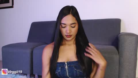 missvirggii online show from 9, 2, 2025
