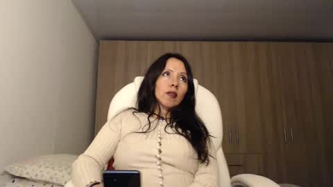 missy_kat87 online show from 10, 3, 2025
