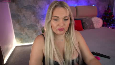  Amely  online show from 23, 12, 2024