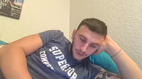 Brokebutcute online show from 4, 11, 2025