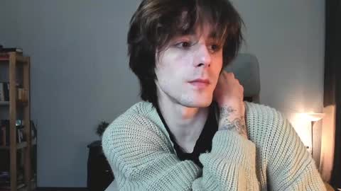 Snapshot of misterhult chatting on 7, 12, 2024 My name is Anton Bogatyrev online show from 7, 12, 2024