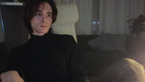 Snapshot of misterhult chatting on 19, 1, 2025 My name is Anton Bogatyrev online show from 19, 1, 2025