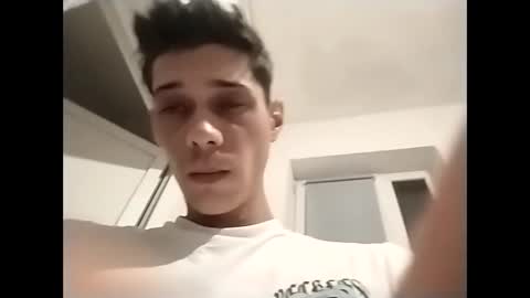 Snapshot of misteriosoxragazzo chatting on 9, 10, 2025 MisteriosoXragazzoX online show from 9, 10, 2025