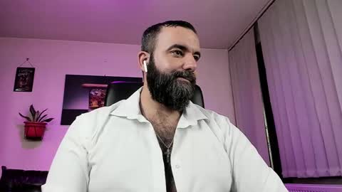 Snapshot of misterlov3r chatting on 4, 3, 2025 misterlov3r online show from 4, 3, 2025