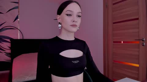 Mistress Mia online show from 18, 2, 2025