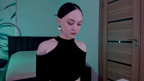 Mistress Mia online show from 7, 10, 2025