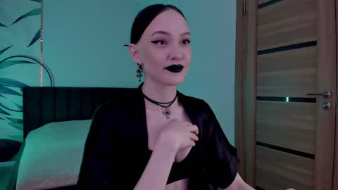 Mistress Mia online show from 16, 10, 2025