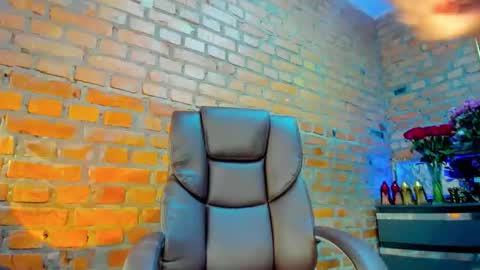 Snapshot of mistress_milana_ chatting on 23, 11, 2025 mistress_milana_ online show from 23, 11, 2025