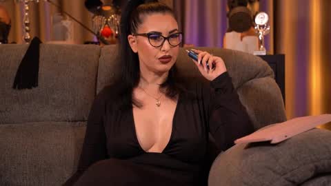 Mistress Kelly online show from 8, 1, 2026