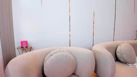 Snapshot of mistresskennya chatting on 30, 10, 2025 mistresskennya online show from 30, 10, 2025