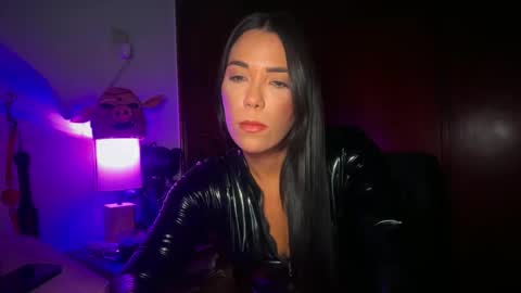 only mistresslavinia oficial online show from 17, 12, 2025