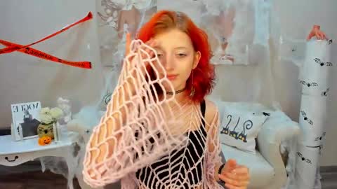 Snapshot of mistymarlow chatting on 25, 10, 2025 Misty online show from 25, 10, 2025