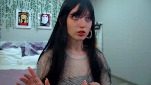 Snapshot of mistymarlow chatting on 4, 11, 2025 Misty online show from 4, 11, 2025