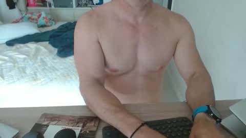 Snapshot of mitcheli chatting on 14, 1, 2026 Onlyfans online show from 14, 1, 2026