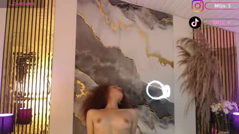 Snapshot of miticabrennet chatting on 25, 2, 2026 Mtica Brennet online show from 25, 2, 2026