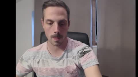 Snapshot of mitsch01 chatting on 5, 10, 2025 Mitsch online show from 5, 10, 2025