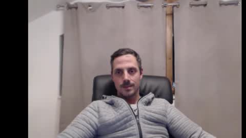 Snapshot of mitsch01 chatting on 7, 10, 2025 Mitsch online show from 7, 10, 2025