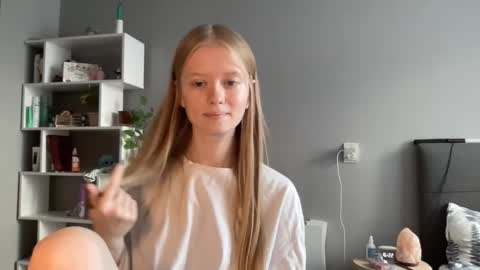 Amelia online show from 13, 10, 2025