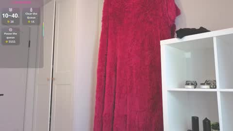 miu_in_chains online show from 27, 11, 2025