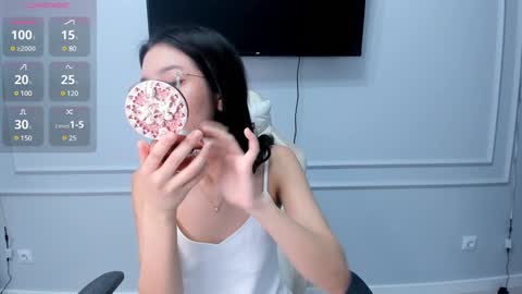   MIa   online show from 3, 2, 2025