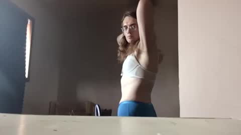 miyahw803 online show from 14, 10, 2025