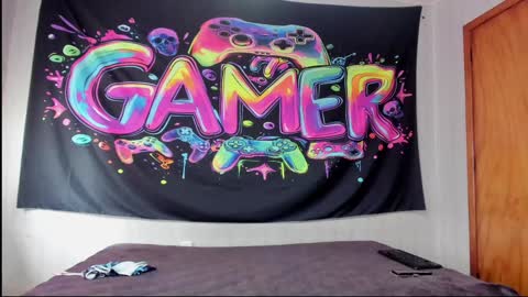 MizzKittay online show from 17, 1, 2025