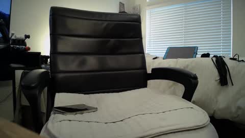 Snapshot of mja30 chatting on 29, 9, 2025 Joshua Oaks online show from 29, 9, 2025