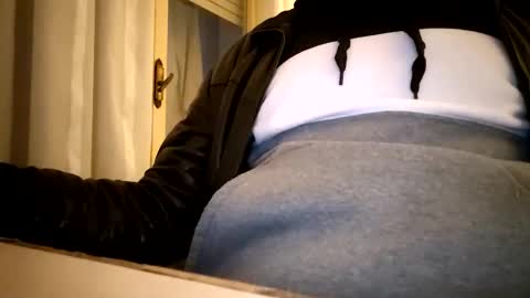 Snapshot of mlkmlkpp chatting on 3, 11, 2025 mlkmlkpp online show from 3, 11, 2025