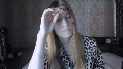 Snapshot of mmm_banana chatting on 9, 10, 2025 Lili online show from 9, 10, 2025