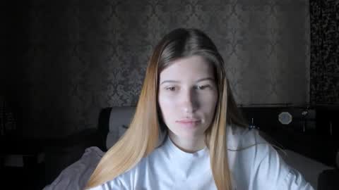 Snapshot of mmm_banana chatting on 30, 10, 2025 Lili online show from 30, 10, 2025