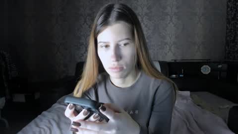 Snapshot of mmm_banana chatting on 13, 11, 2025 Lili online show from 13, 11, 2025