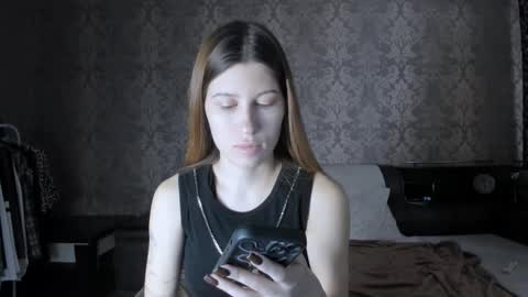Snapshot of mmm_banana chatting on 19, 11, 2025 Lili online show from 19, 11, 2025