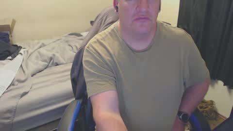 mmmthatsfunnn online show from 4, 1, 2025