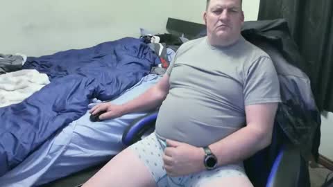 mmmthatsfunnn online show from 26, 2, 2025