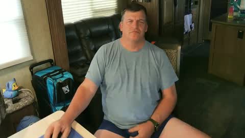 mmmthatsfunnn online show from 15, 9, 2025