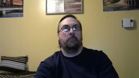 Snapshot of mmr4545 chatting on 12, 3, 2026 mark online show from 12, 3, 2026