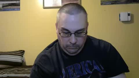 Snapshot of mmr4545 chatting on 9, 4, 2026 mark online show from 9, 4, 2026