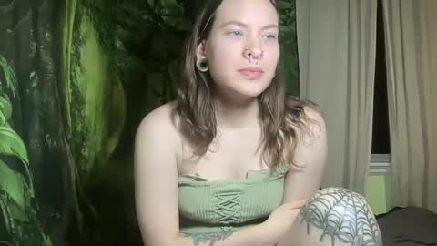 Snapshot of mo0n_goddess chatting on 23, 1, 2025 Misty online show from 23, 1, 2025