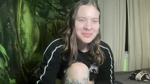 Snapshot of mo0n_goddess chatting on 26, 1, 2025 Misty online show from 26, 1, 2025