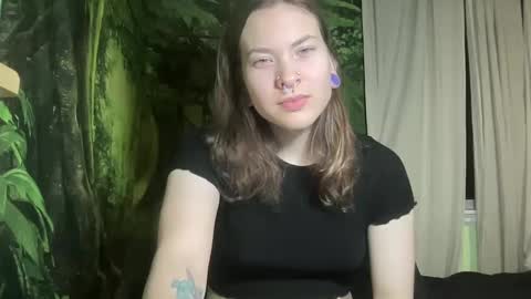 Snapshot of mo0n_goddess chatting on 15, 2, 2025 Misty online show from 15, 2, 2025